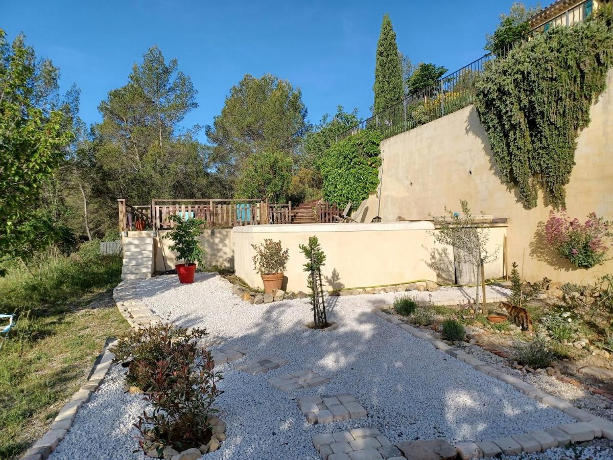 Une Chambre En Provence Correns المظهر الخارجي الصورة